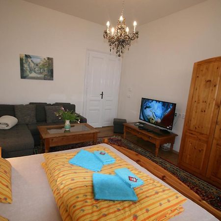 Apartment No. 16B Svahova 14 كارلوفي فاري المظهر الخارجي الصورة