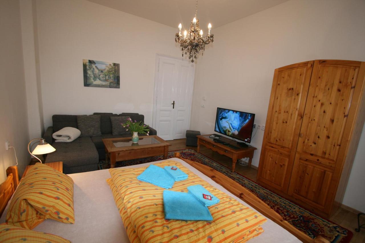 Apartment No. 16B Svahova 14 كارلوفي فاري المظهر الخارجي الصورة