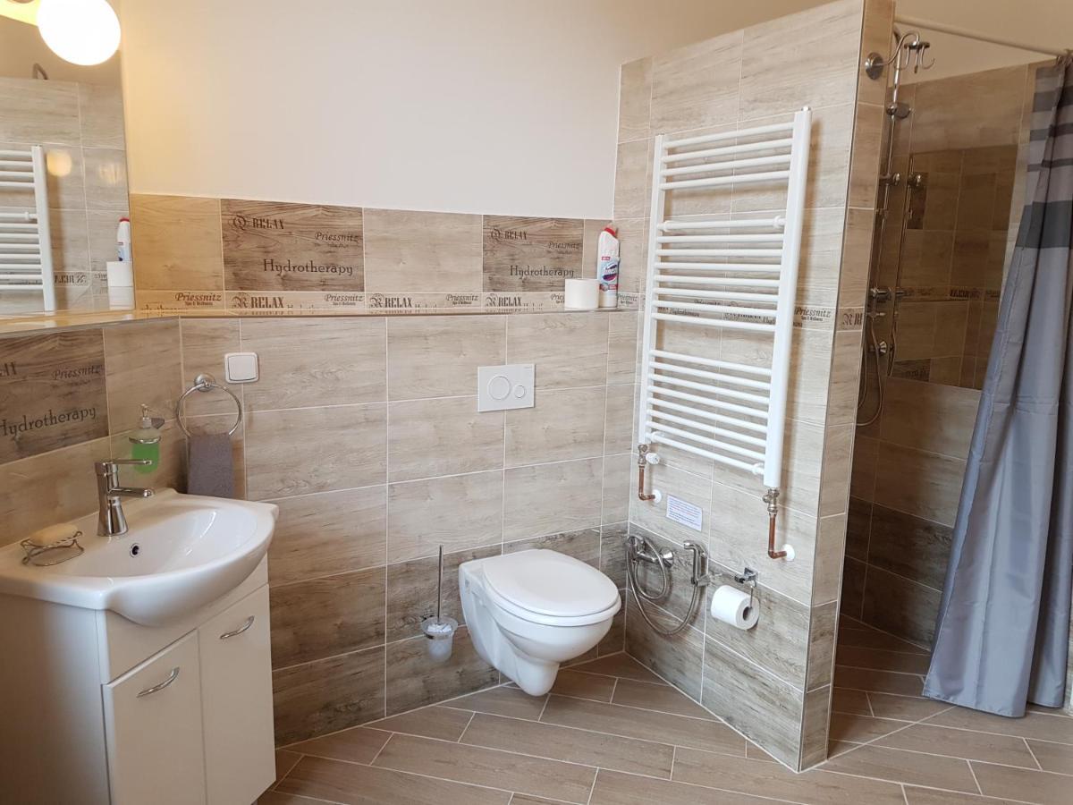 Apartment No. 16B Svahova 14 كارلوفي فاري المظهر الخارجي الصورة